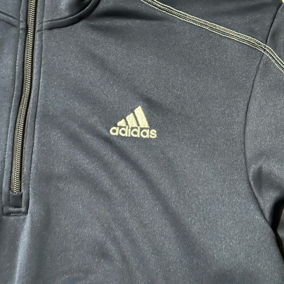 Adidas 1/4 Zip Long Sleeve, Medium - Picture 3 of 7